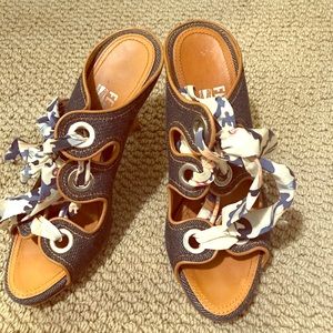 Salvatore Ferragamo Sandals 6.5